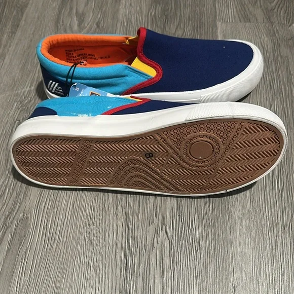 Aldi Gear Women’s Slip-on Sneakers Sz 8 - Picture 3 of 5